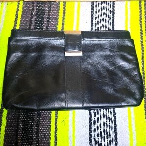 Vintage 60's/70's leather clutch purse Color:Black